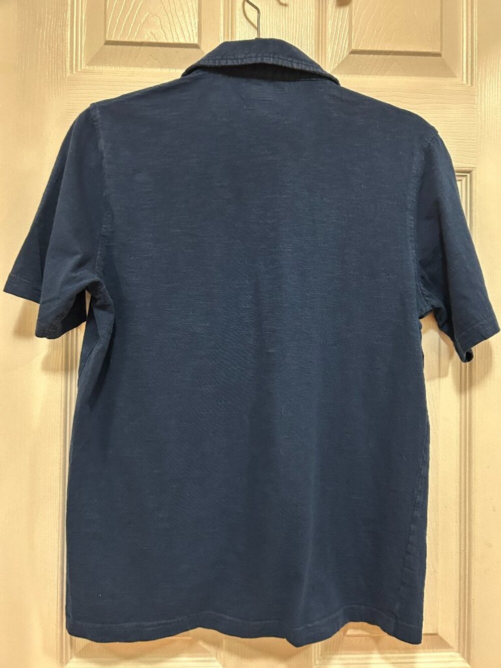 Bundle: (2) Button-Down Shirt - Small - Picture 3 of 5